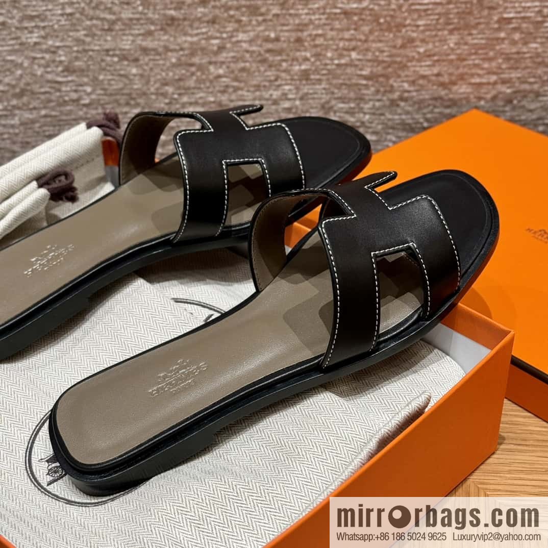 Hermès slippers