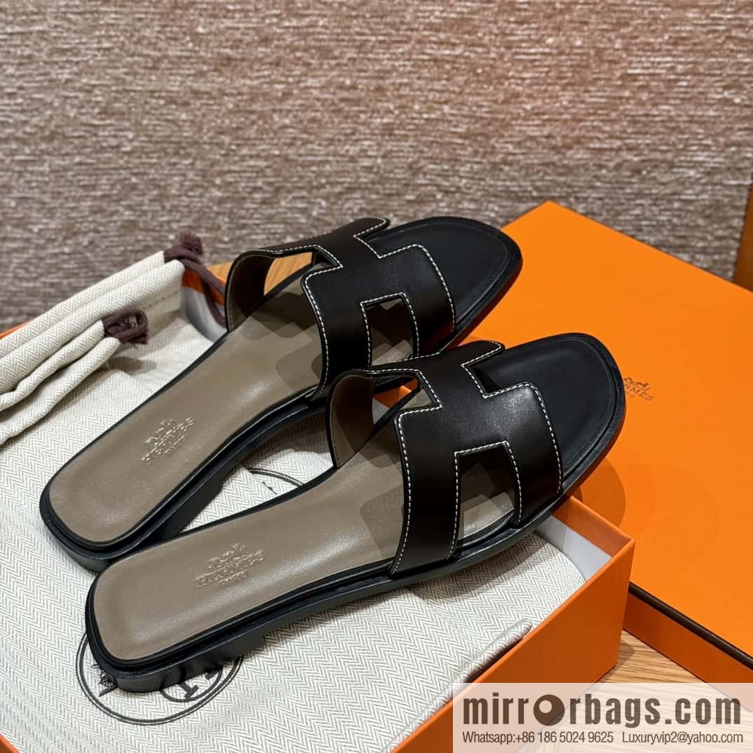 Hermès slippers