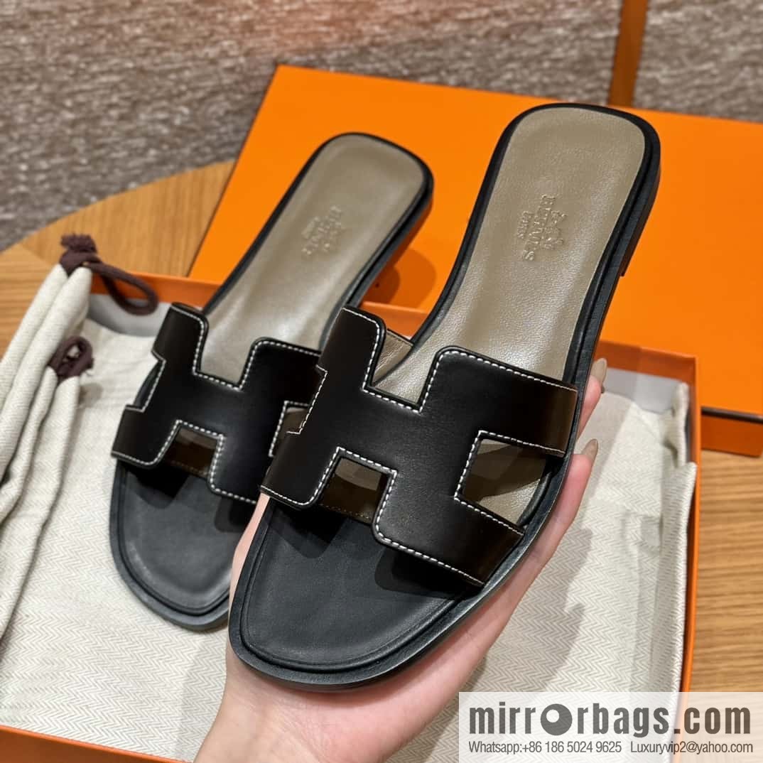 Hermès slippers