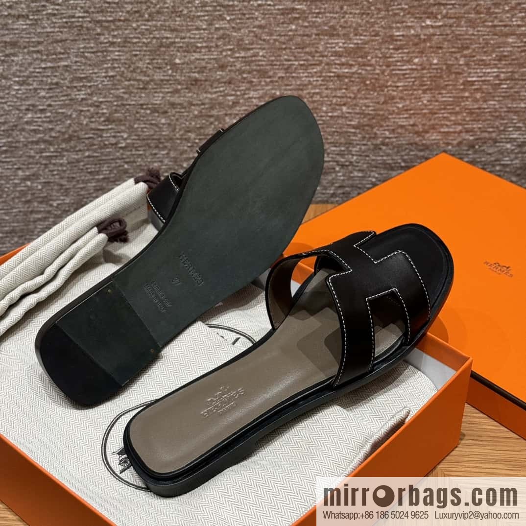 Hermès slippers