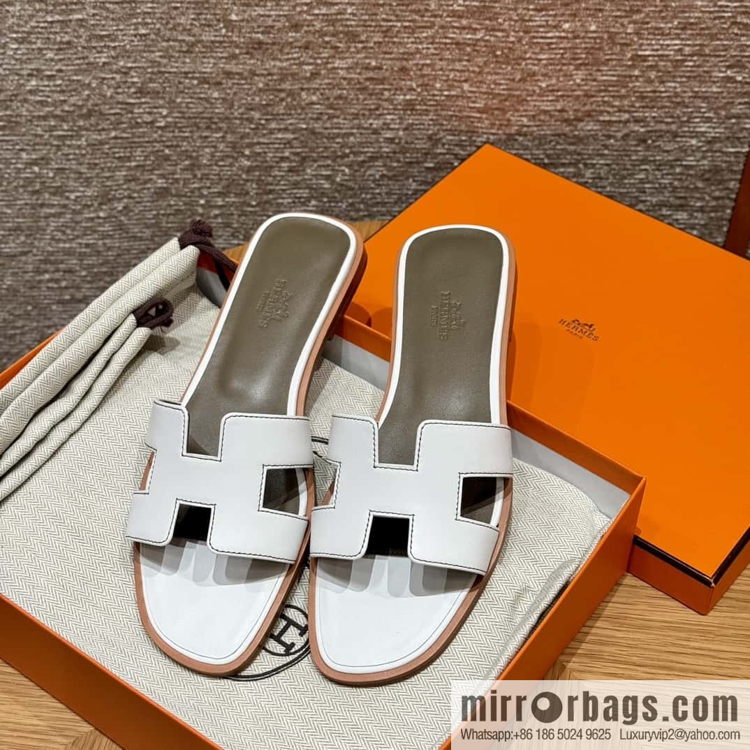 Hermès slippers
