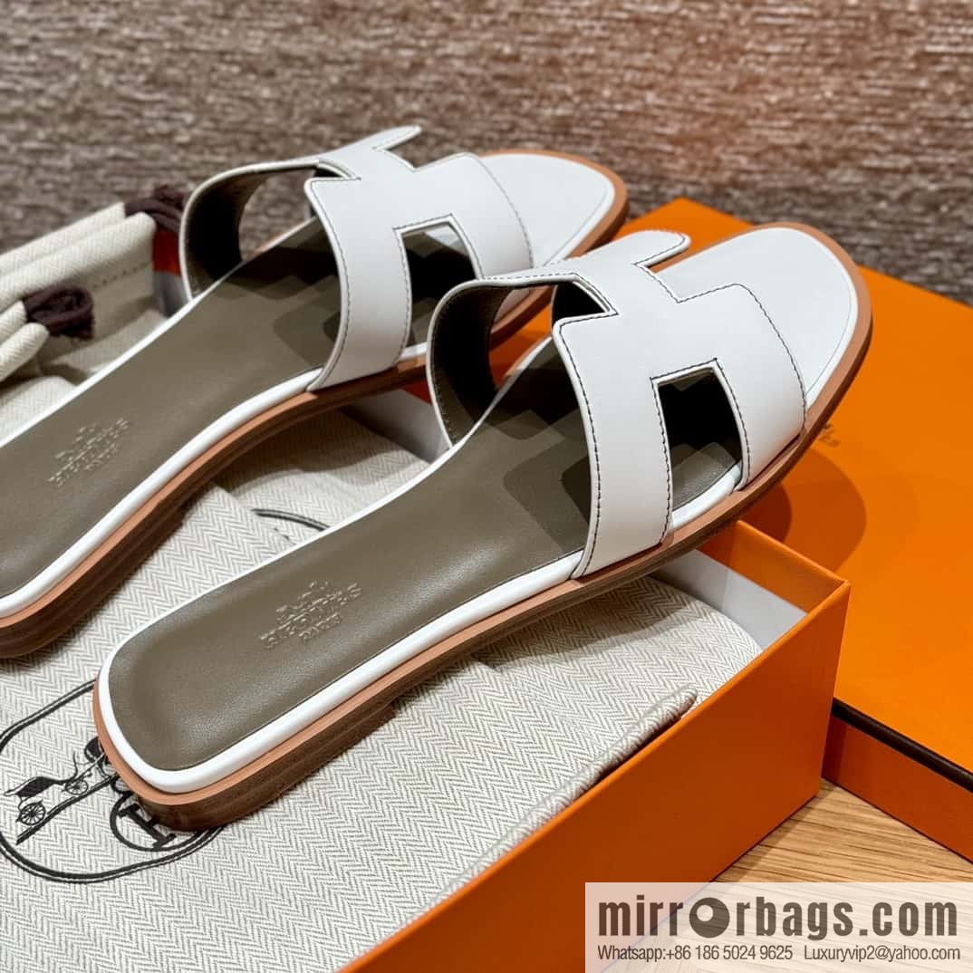 Hermès slippers