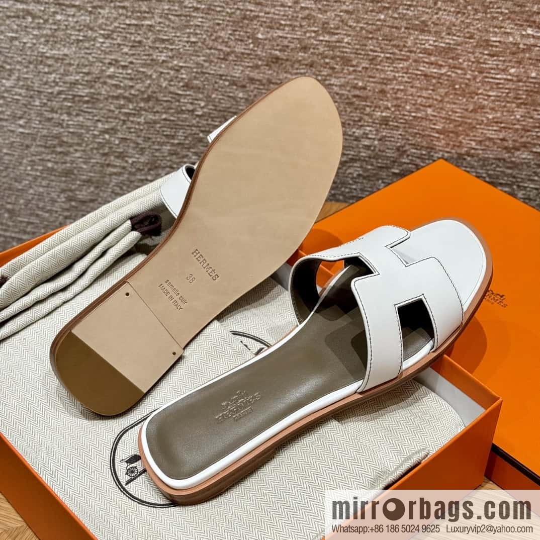Hermès slippers