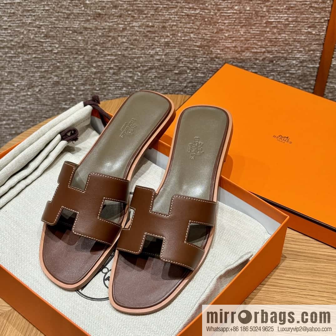 Hermès slippers