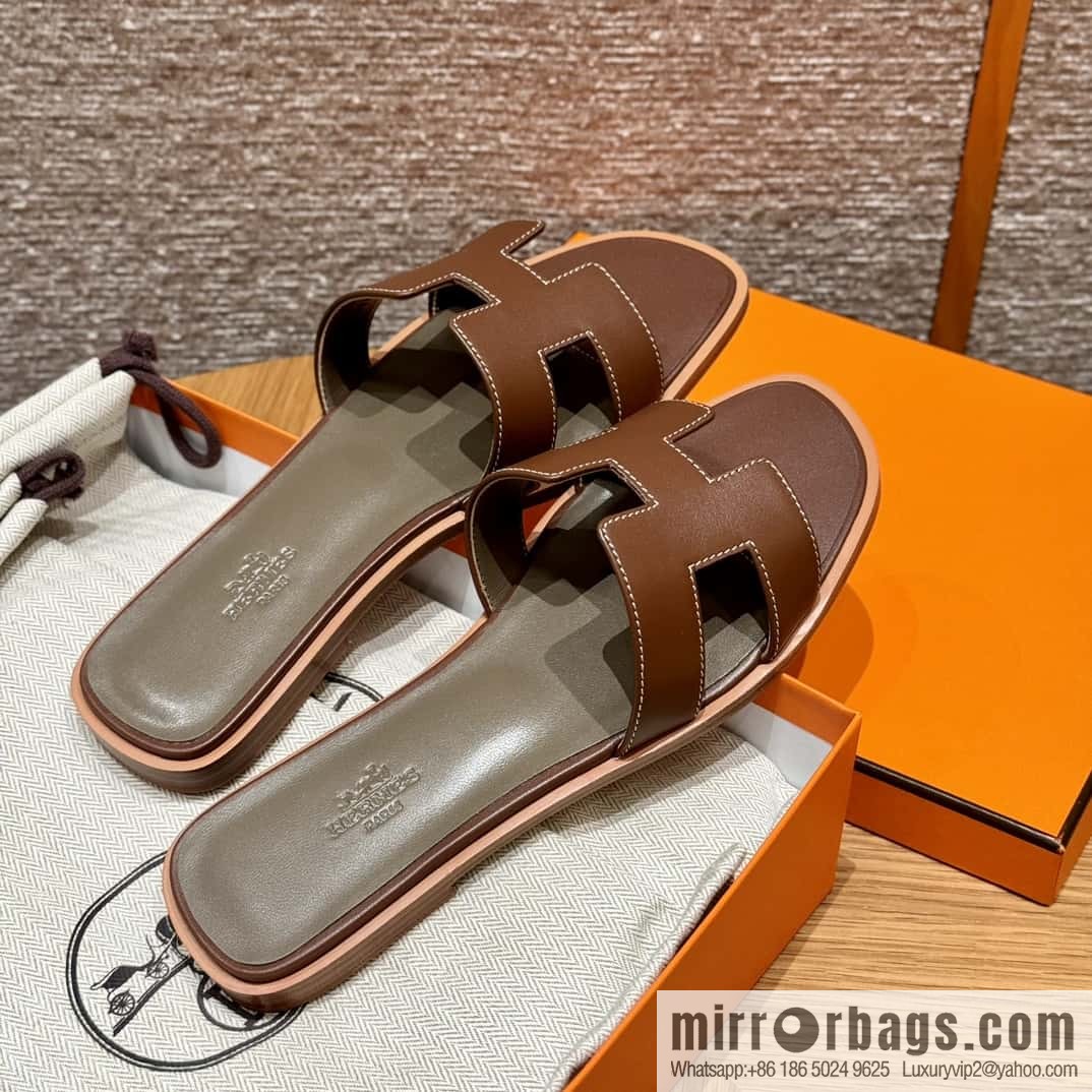 Hermès slippers