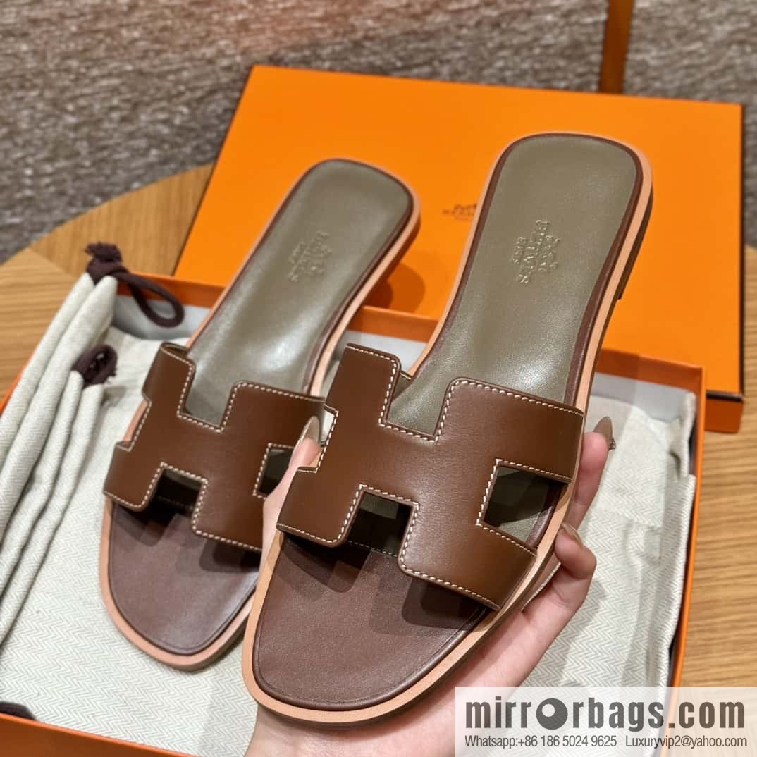 Hermès slippers