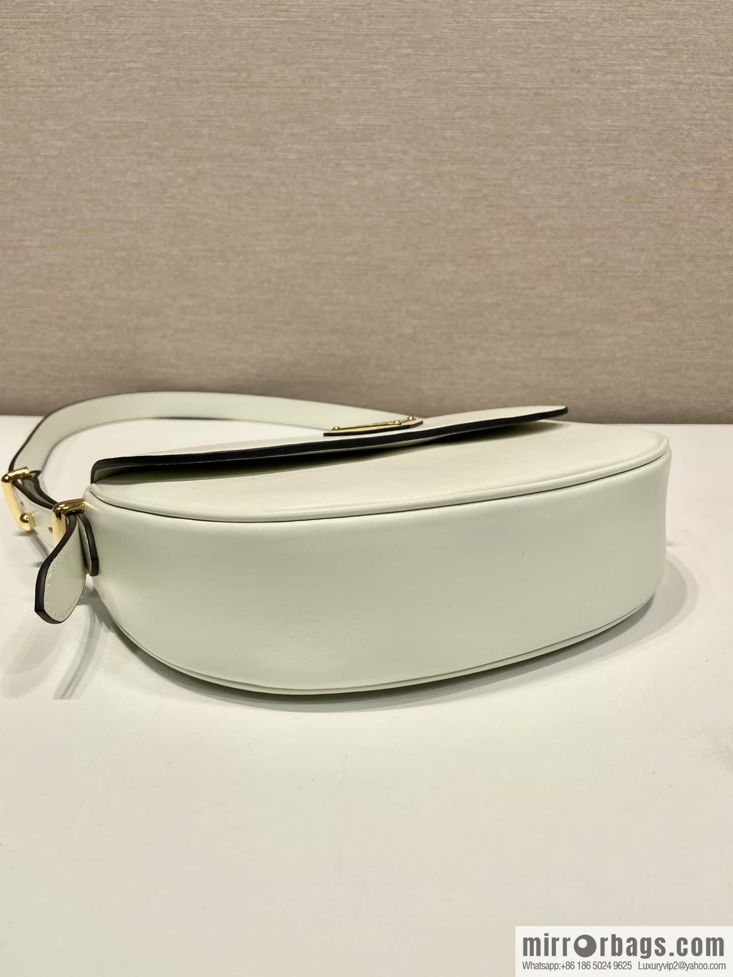 PRADA 🎉 new 🎉 1BD365 double shoulder strap 👏👏 white