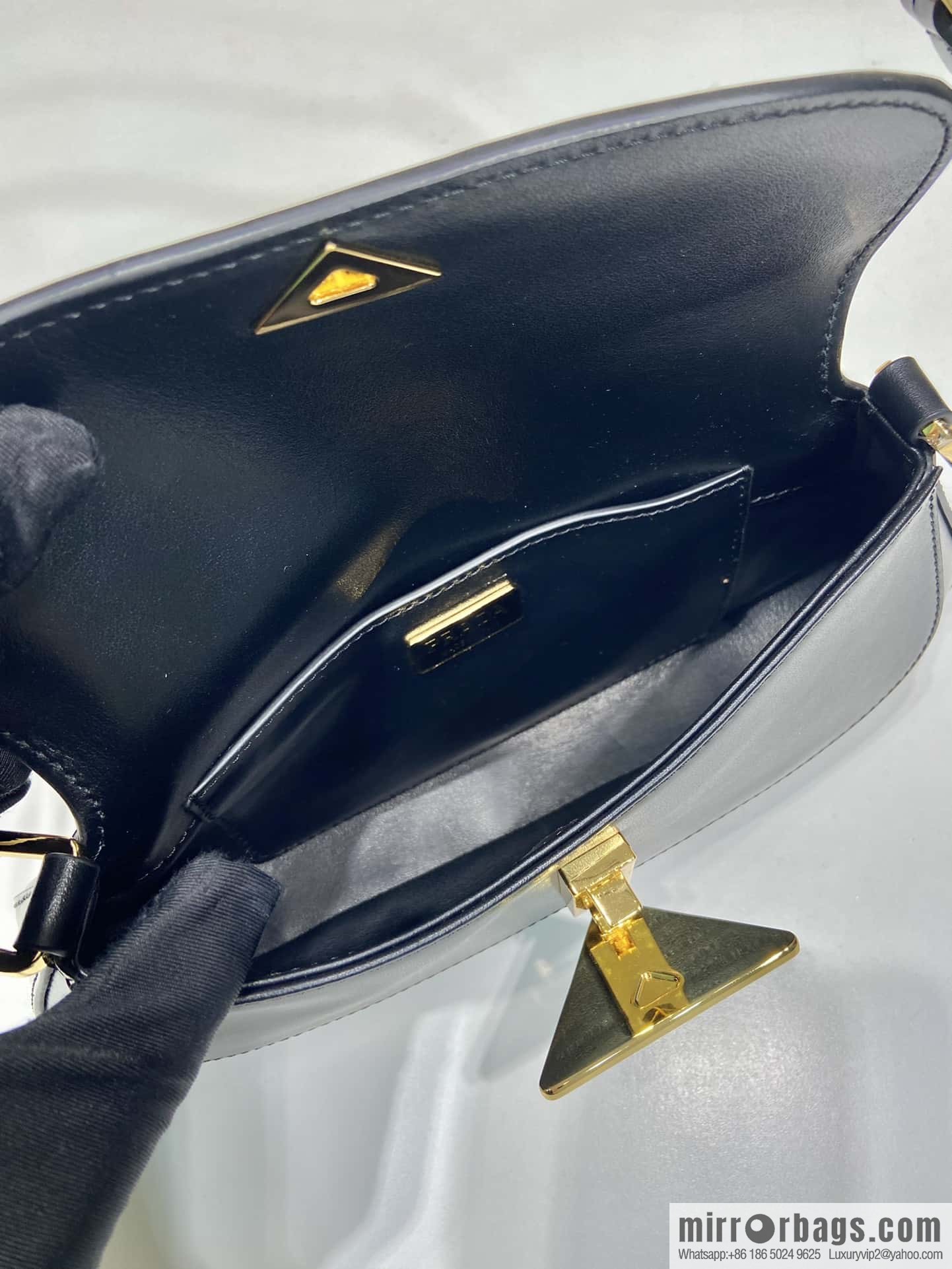 PRADA 🎉 armpit bag 🎉 1BD345 🎉🎉 black