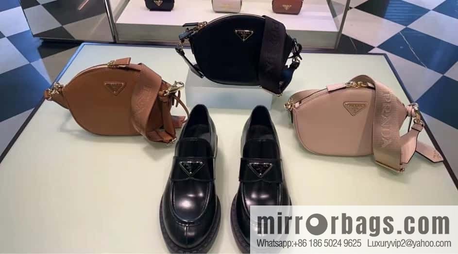 PRADA 🎉 new shoulder bag 🎉 1BH212 🎉🎉 brown