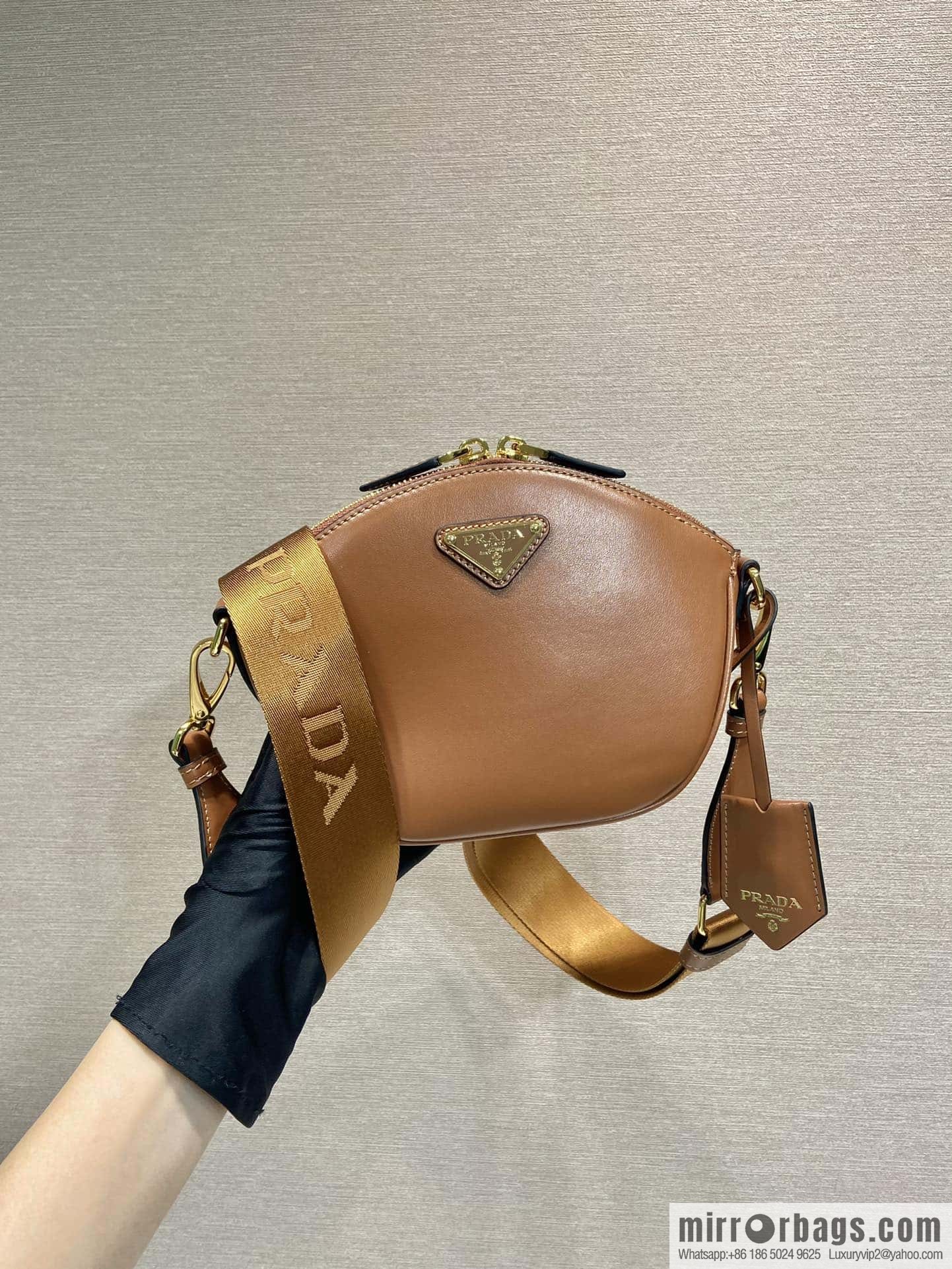 PRADA 🎉 new shoulder bag 🎉 1BH212 🎉🎉 brown