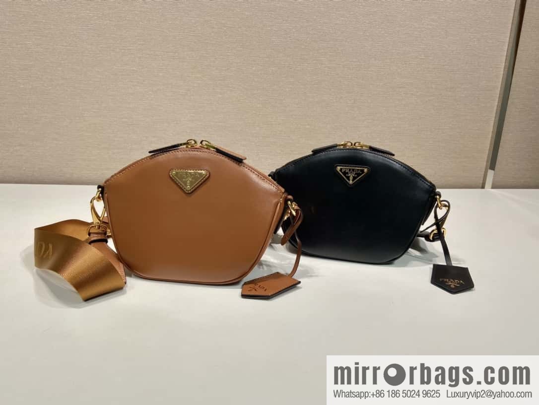PRADA 🎉 new shoulder bag 🎉 1BH212 🎉🎉 brown