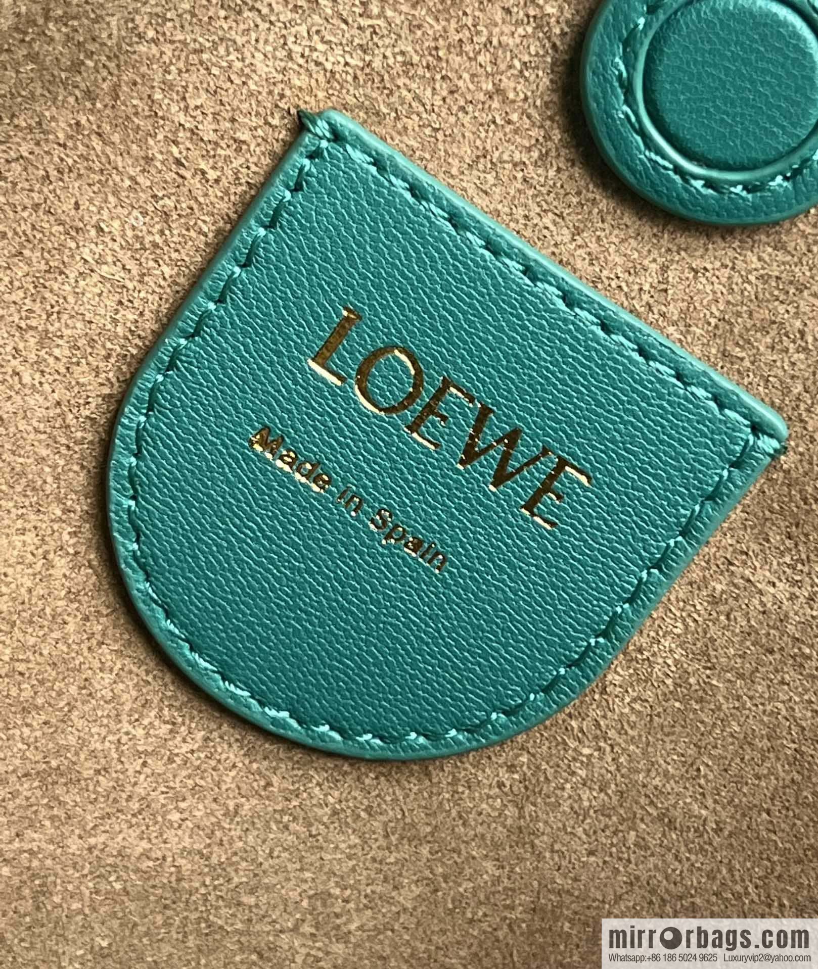 LOEWE new small purse lucky bag 0805 jadeite green 23CM