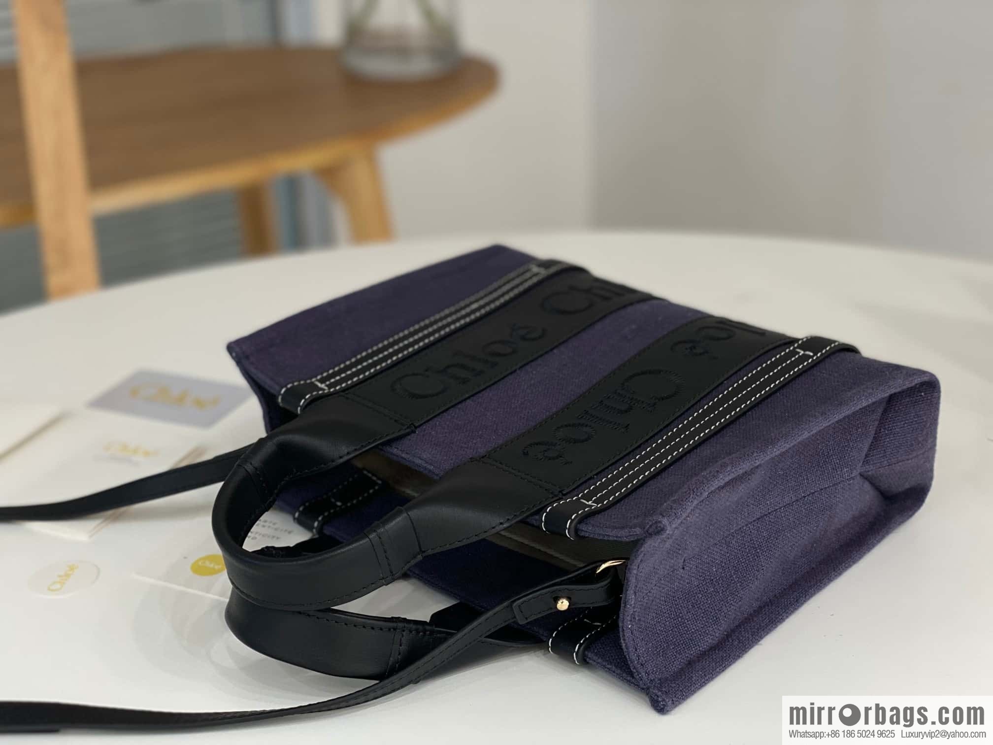Chloe Woody linen with Pitot bag, navy blue with black small 26CM.
