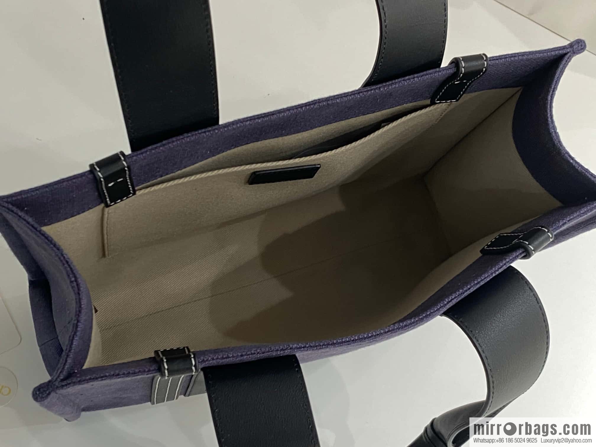 Chloe Woody Linen with Pitot Bag, Navy Blue with Black Medium 37CM