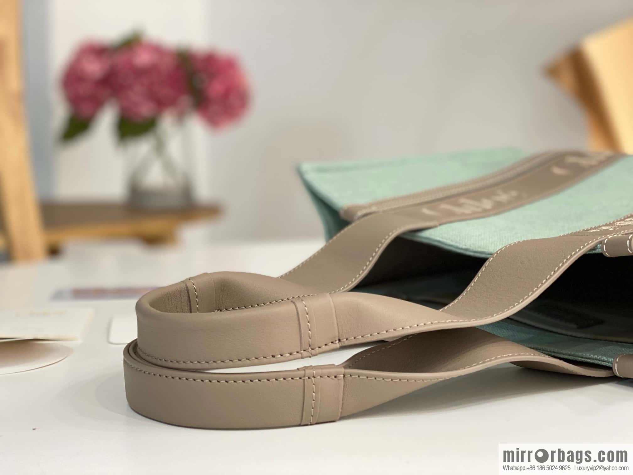 Chloe Woody Linen with Pitot Bag, Avocado Green with Grey Medium 37CM