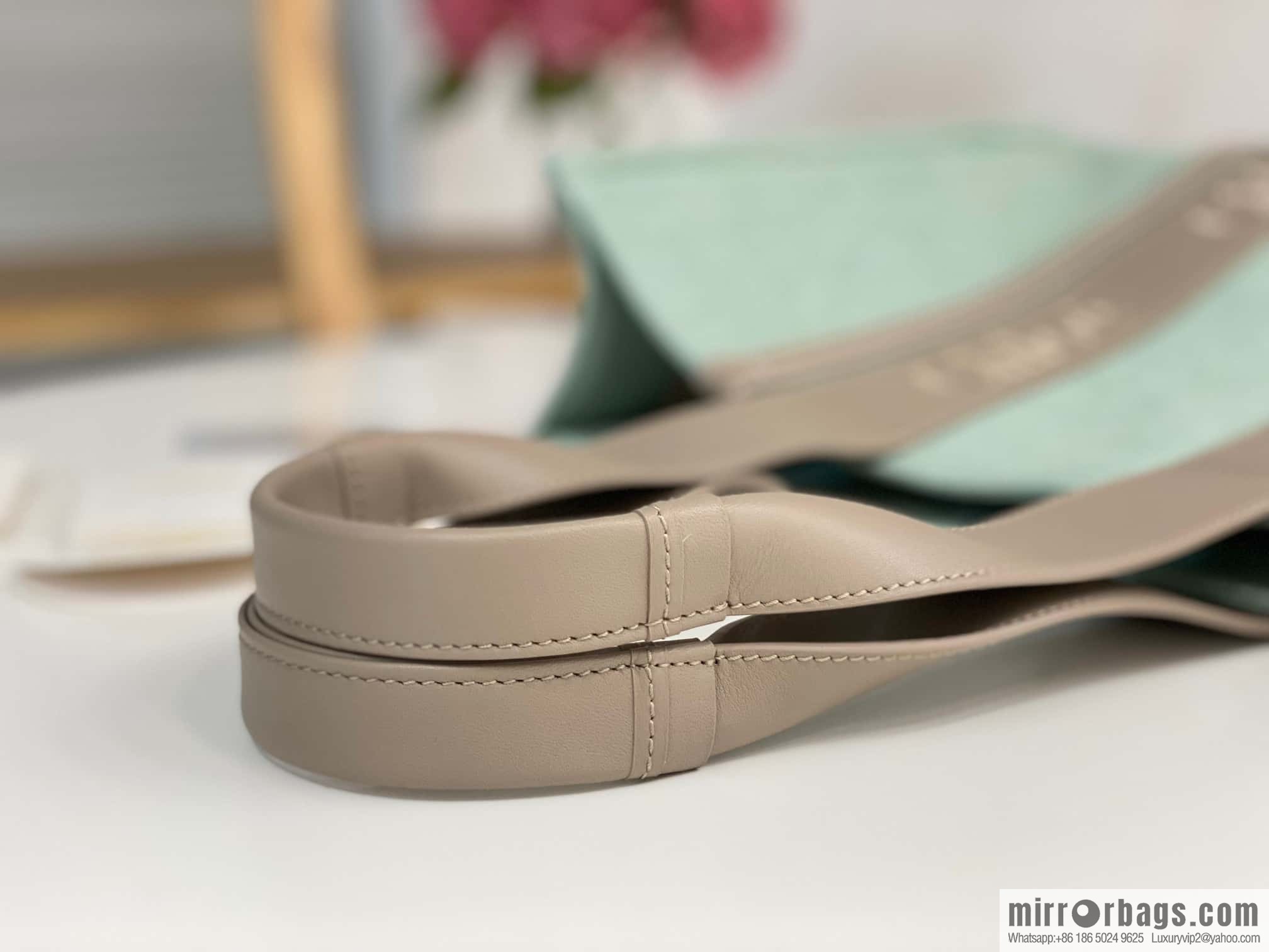 Chloe Woody Linen with Pitot Bag, Avocado Green with Grey Large 45CM