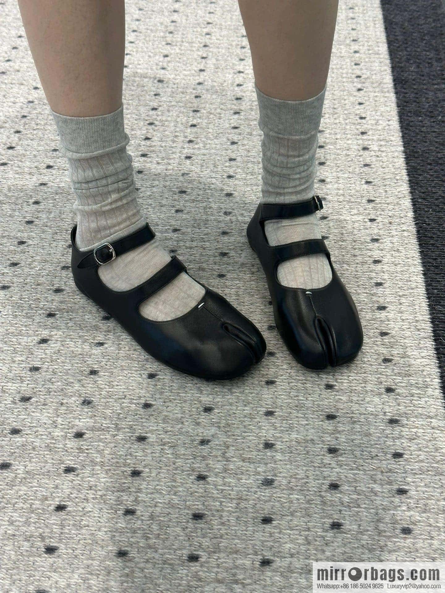 𝐌𝐚𝐢𝐬𝐨𝐧𝐌𝐚𝐫𝐠𝐢𝐞𝐥𝐚|| Margiela Split-toed Ballet Shoes