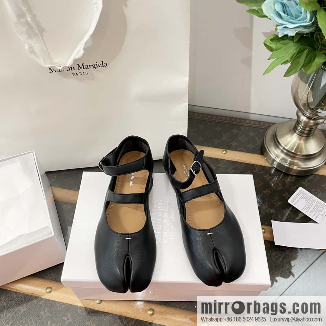 𝐌𝐚𝐢𝐬𝐨𝐧𝐌𝐚𝐫𝐠𝐢𝐞𝐥𝐚|| Margiela Split-toed Ballet Shoes