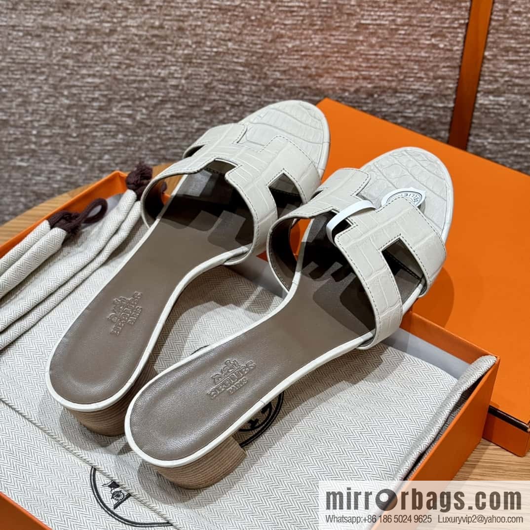 Hermès Crocodile 🐊 slippers