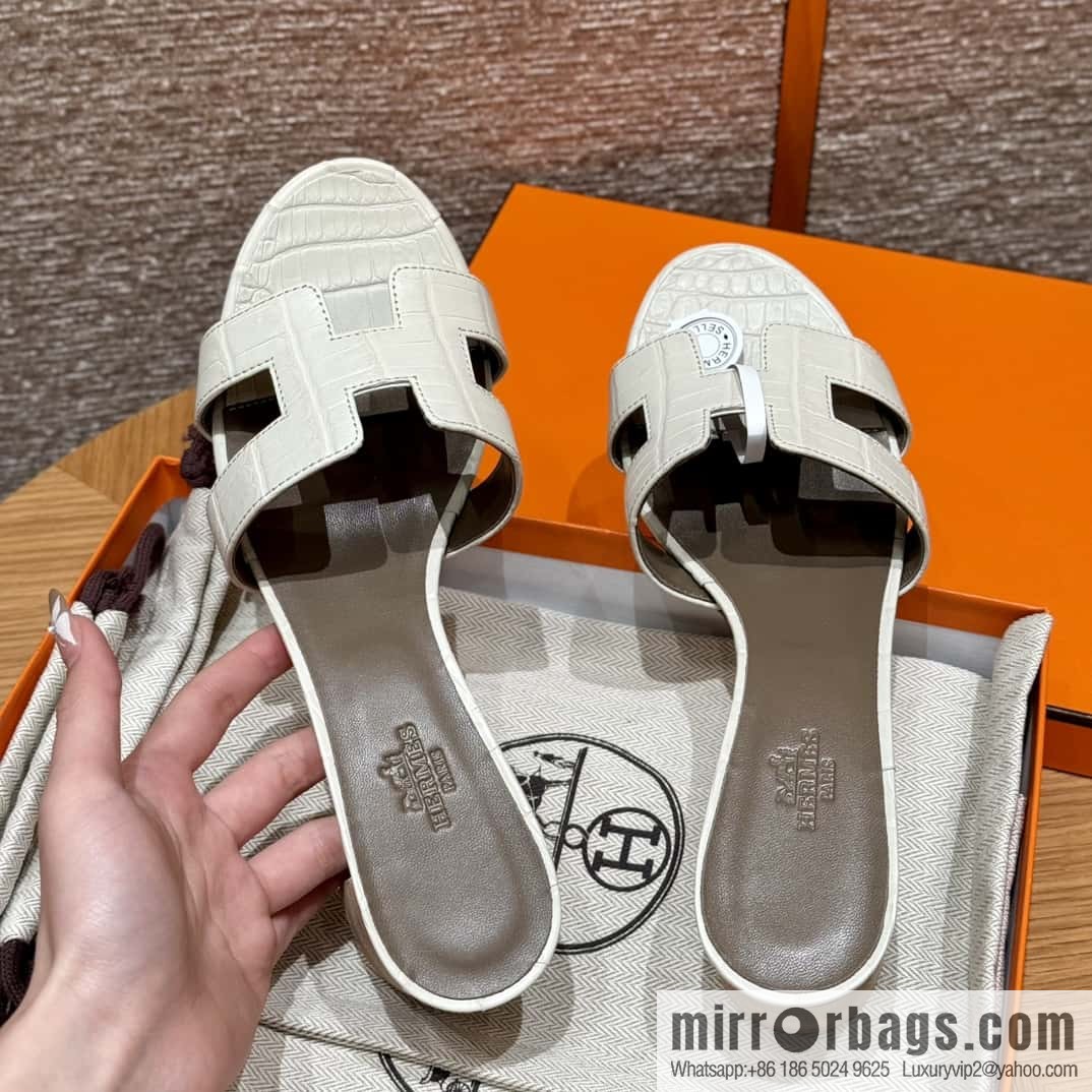 Hermès Crocodile 🐊 slippers