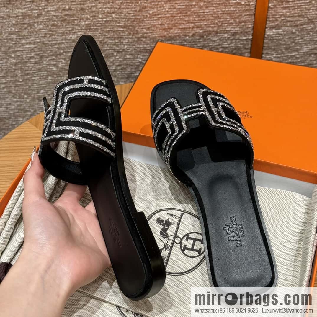 Hermès H slippers