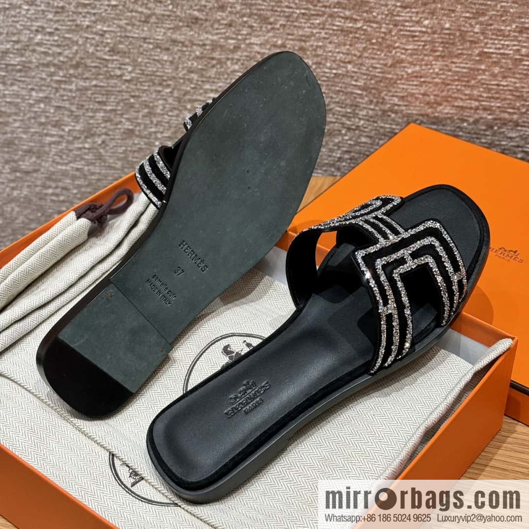 Hermès H slippers