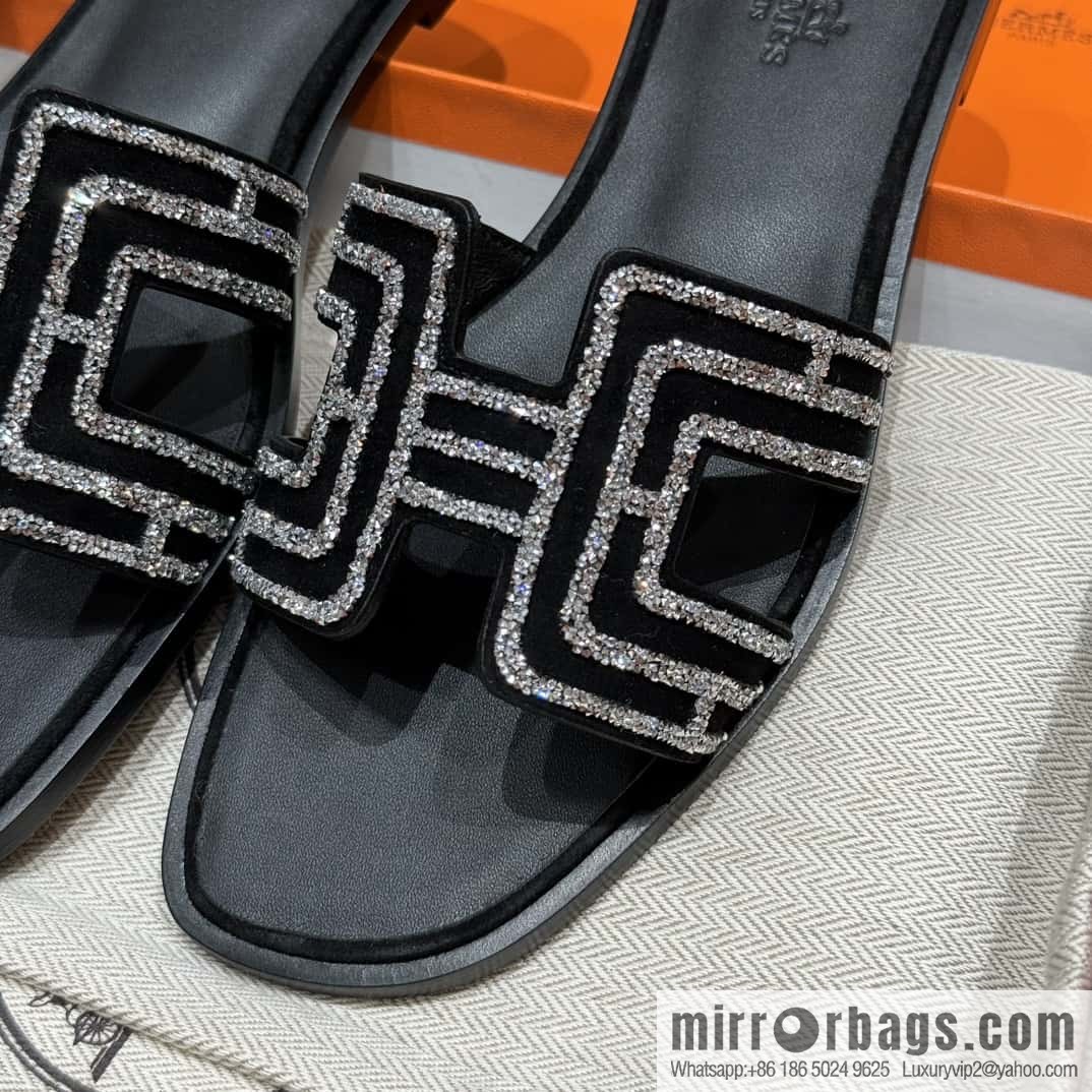 Hermès H slippers