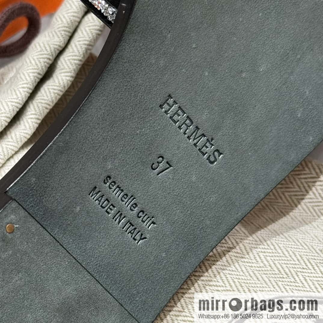 Hermès H slippers