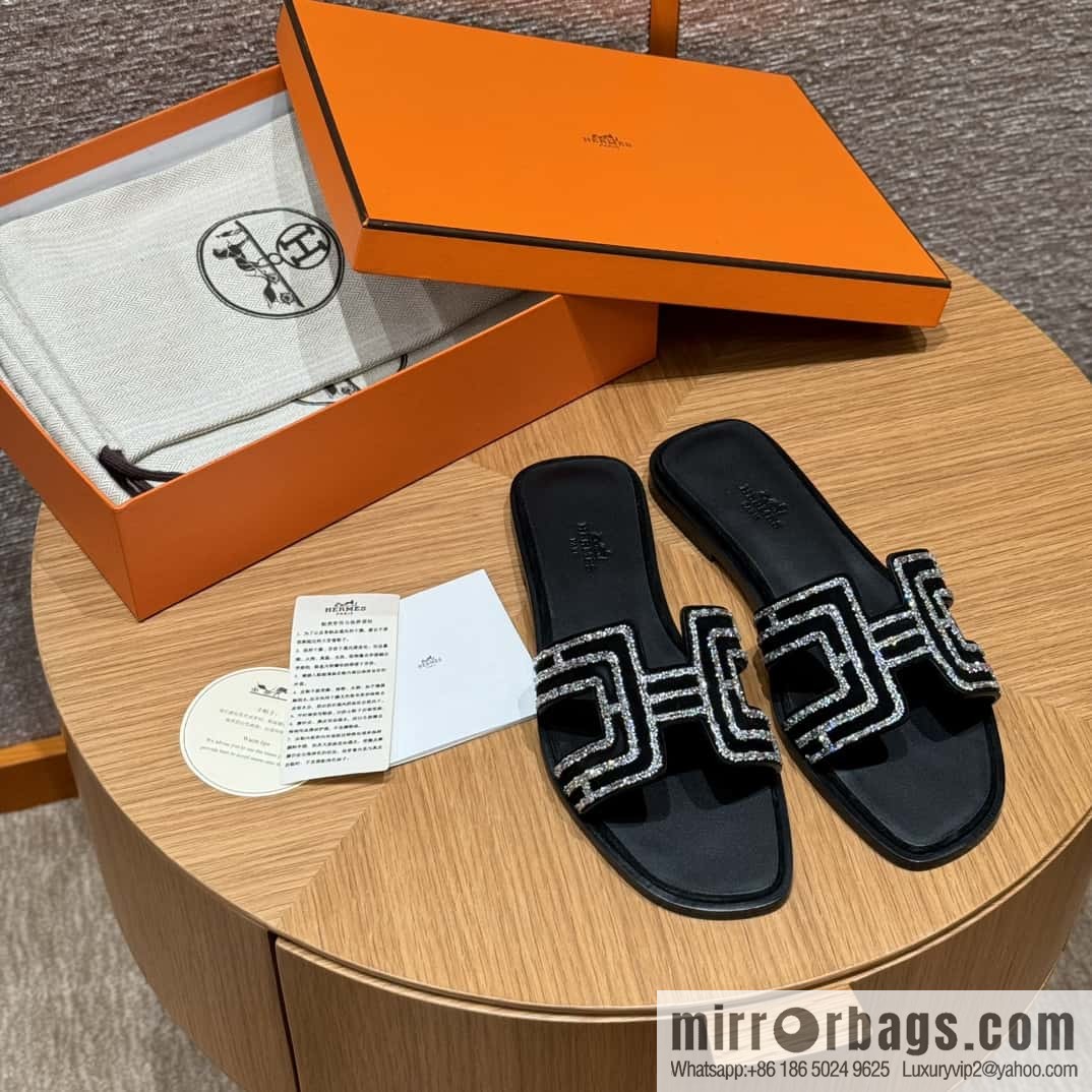 Hermès H slippers