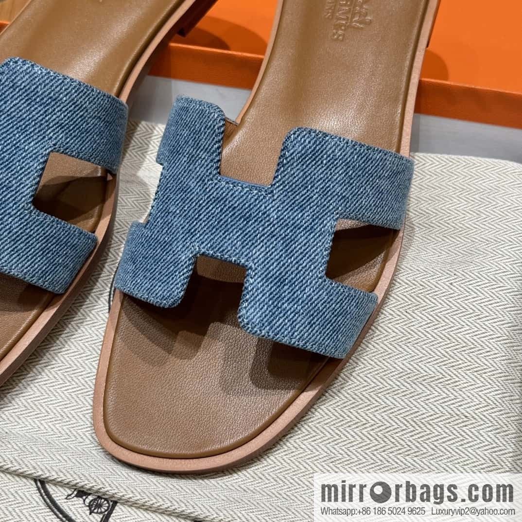 Hermès H slippers