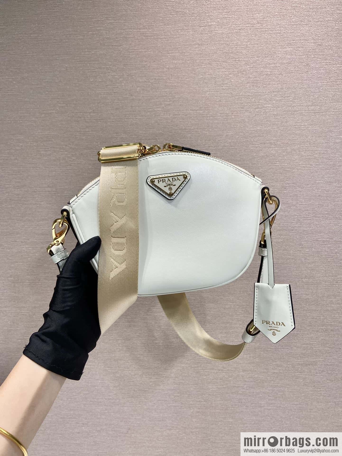 PRADA 🎉 new shoulder bag 🎉 1BH212 🎉🎉 white