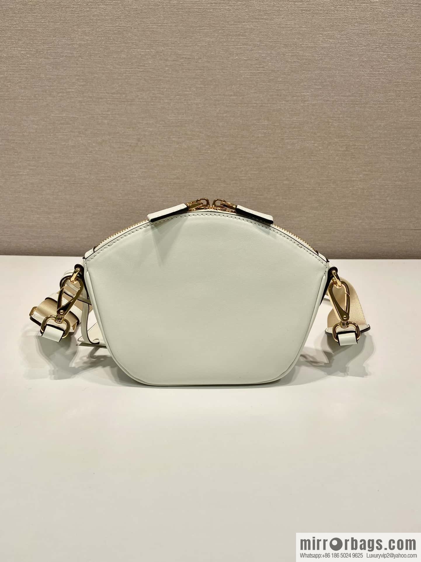 PRADA 🎉 new shoulder bag 🎉 1BH212 🎉🎉 white