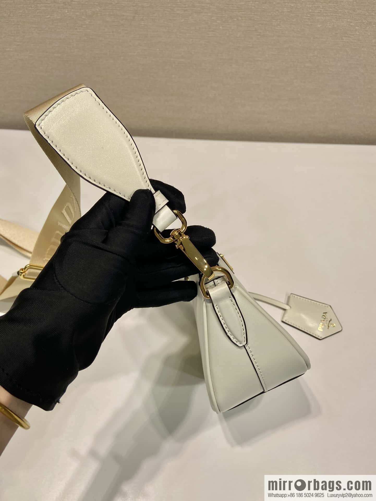 PRADA 🎉 new shoulder bag 🎉 1BH212 🎉🎉 white