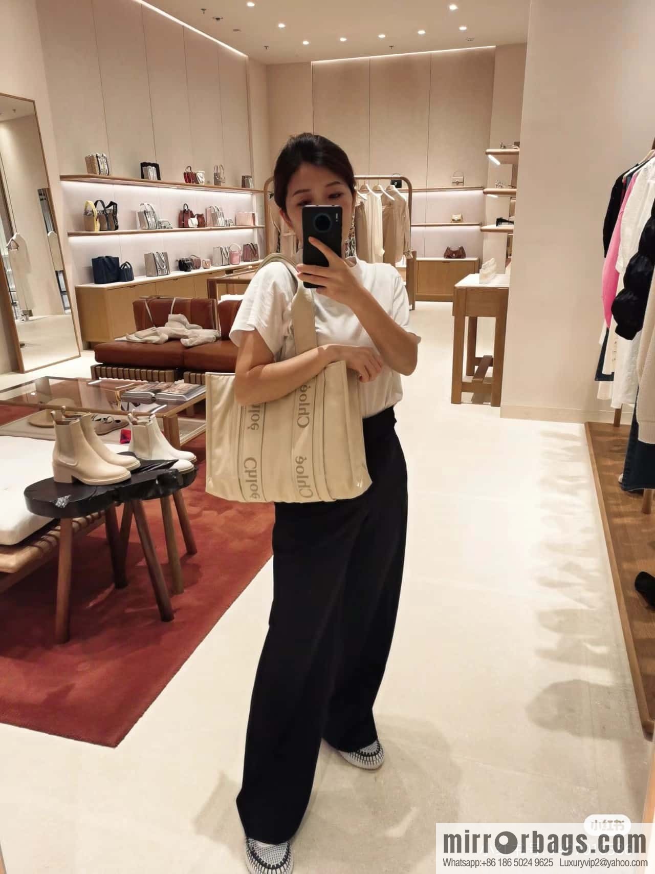 Chloe's new nylon Woody tote bag with new material, medium rice apricot 37CM.
