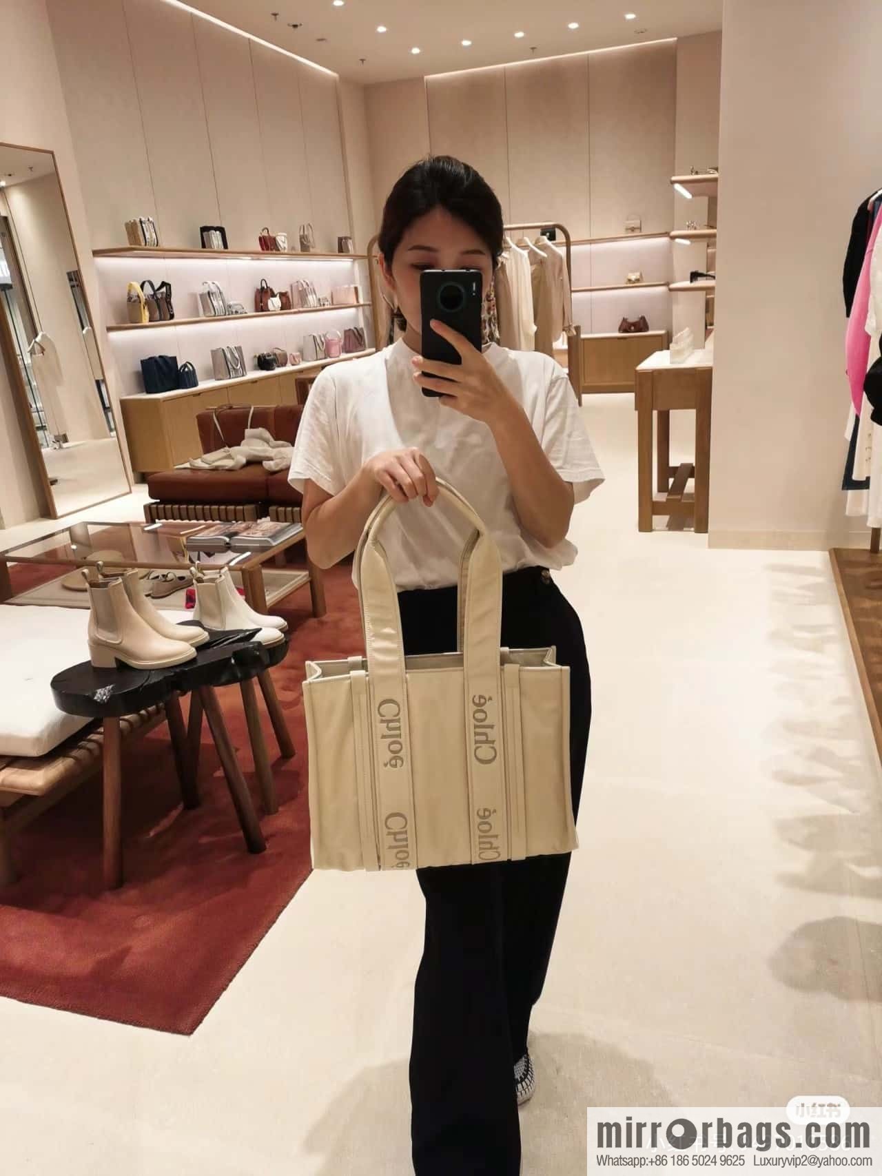 Chloe's new nylon Woody tote bag with new material, medium rice apricot 37CM.