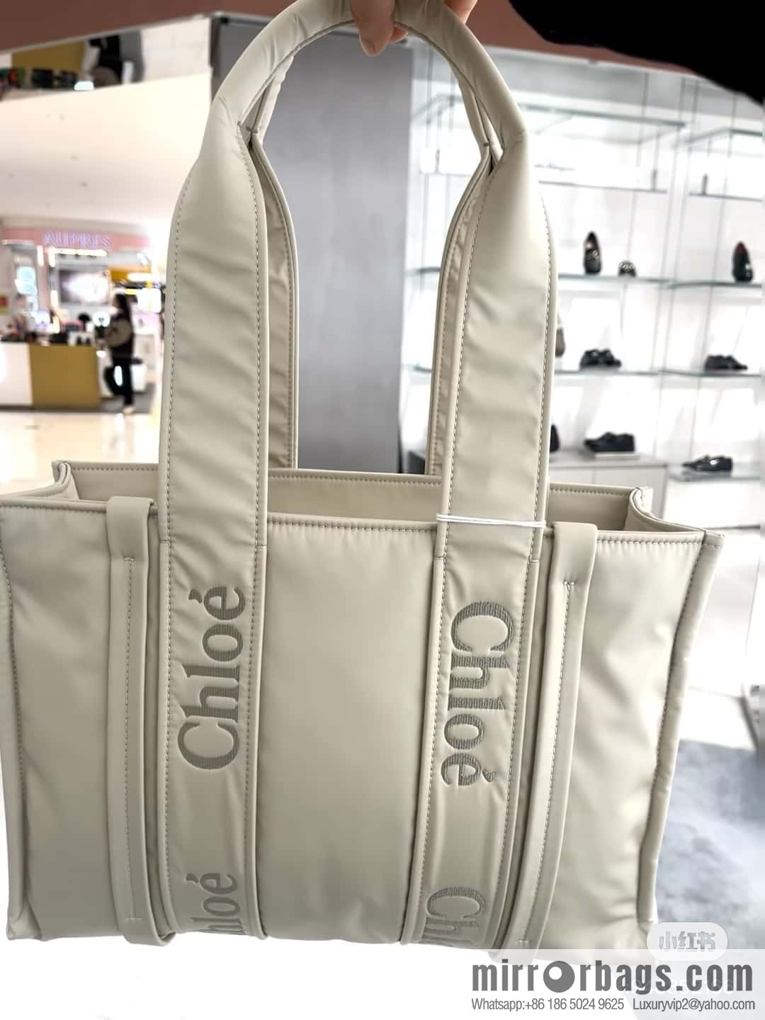 Chloe's new nylon Woody tote bag with new material, medium rice apricot 37CM.