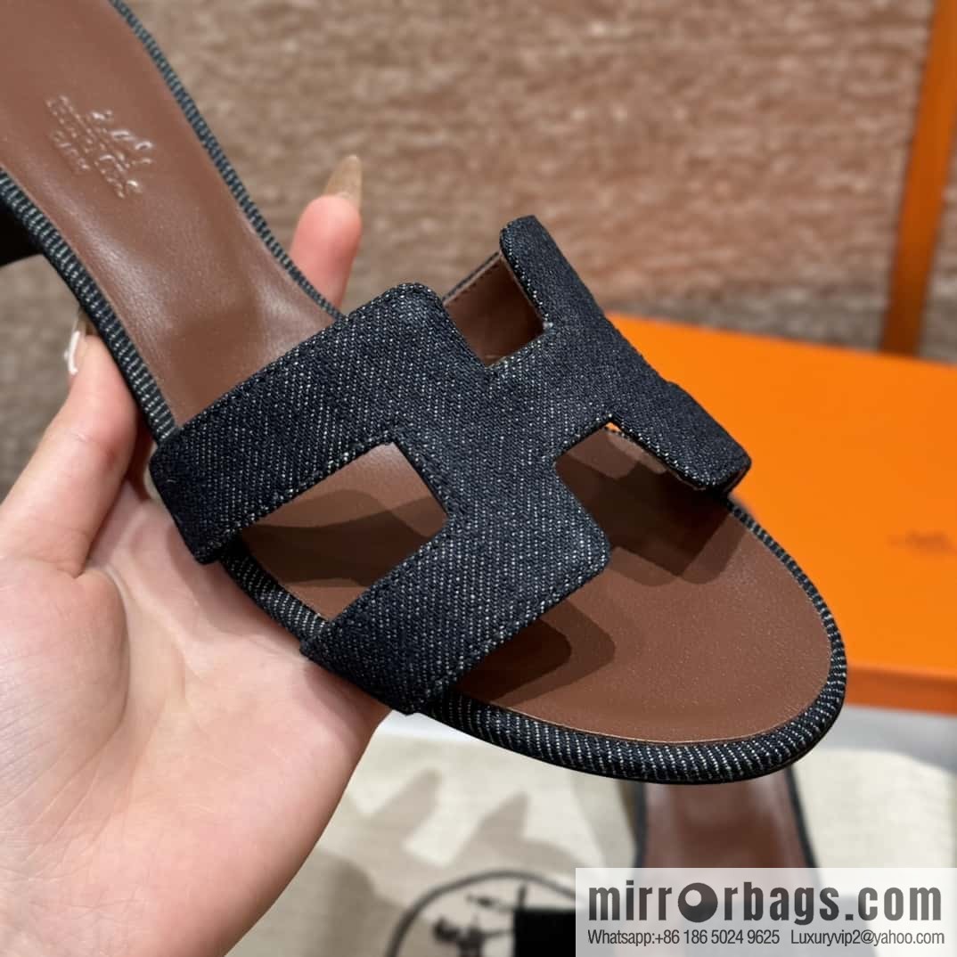 Hermès' latest popular denim high heels