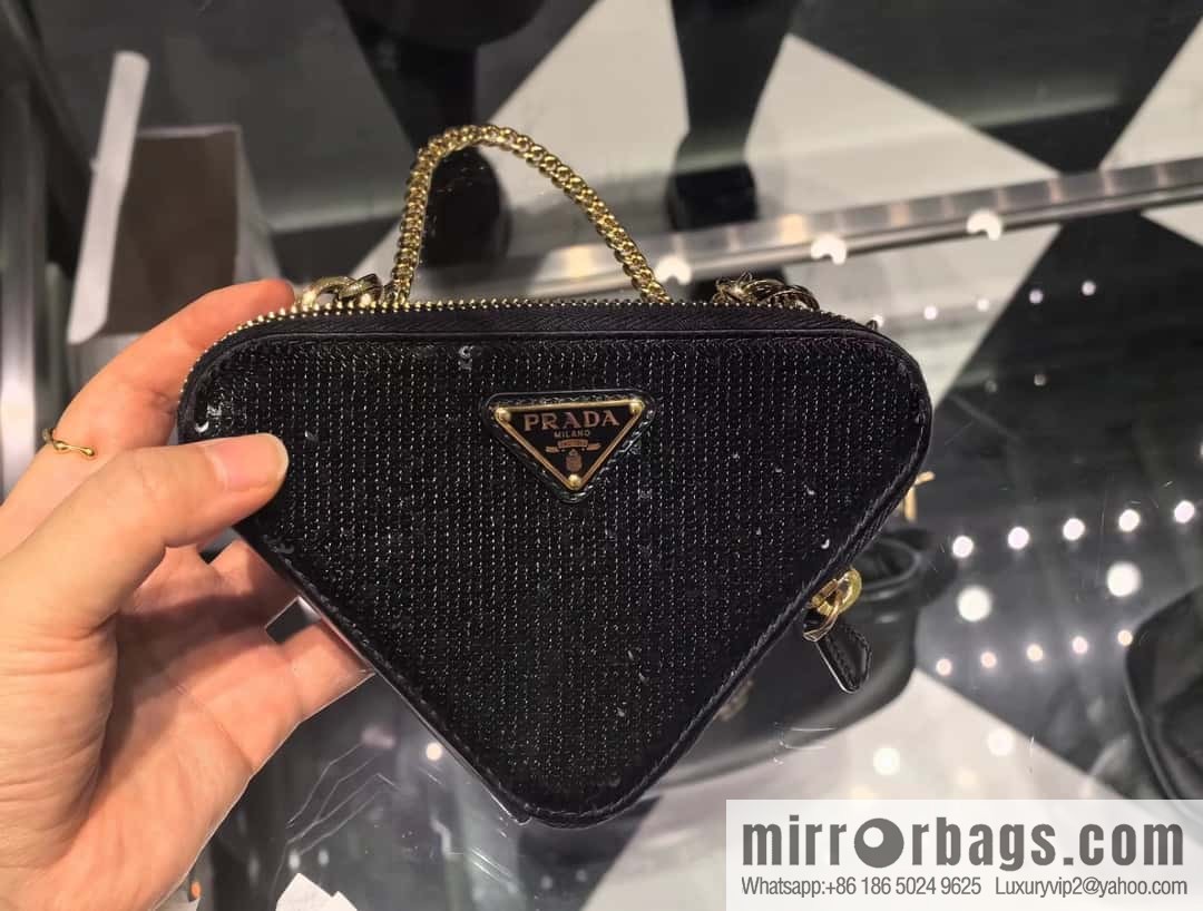 PRADA 🎉 Gemini Sequins Triangle Pack 🎉 1NR015 New 😘 Sequins
