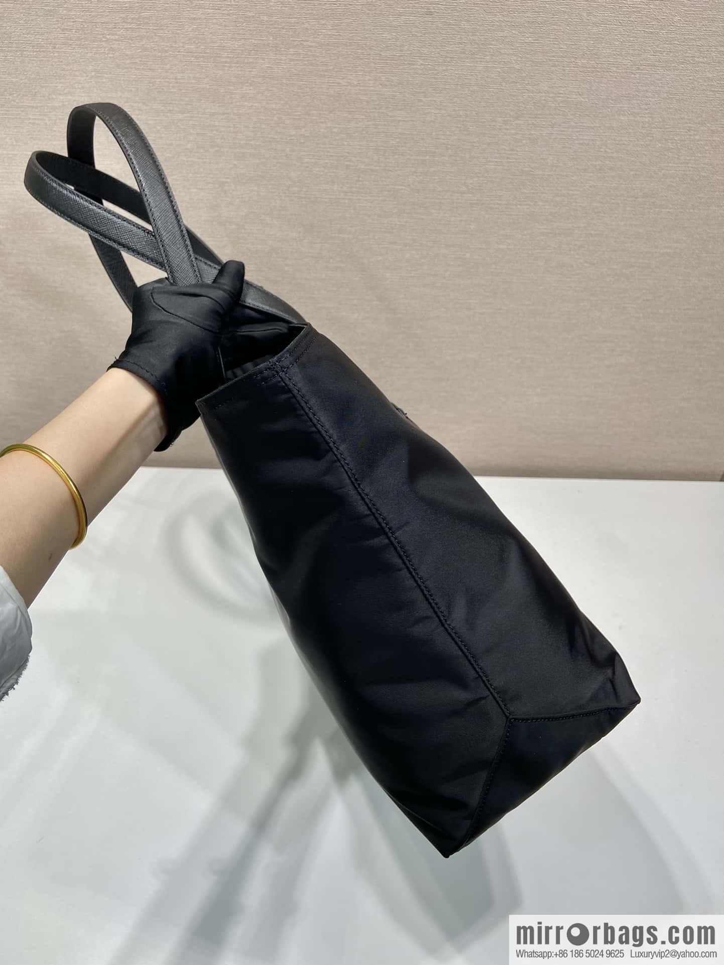 PRADA 🎉 new tote bag 🎉 1BG527