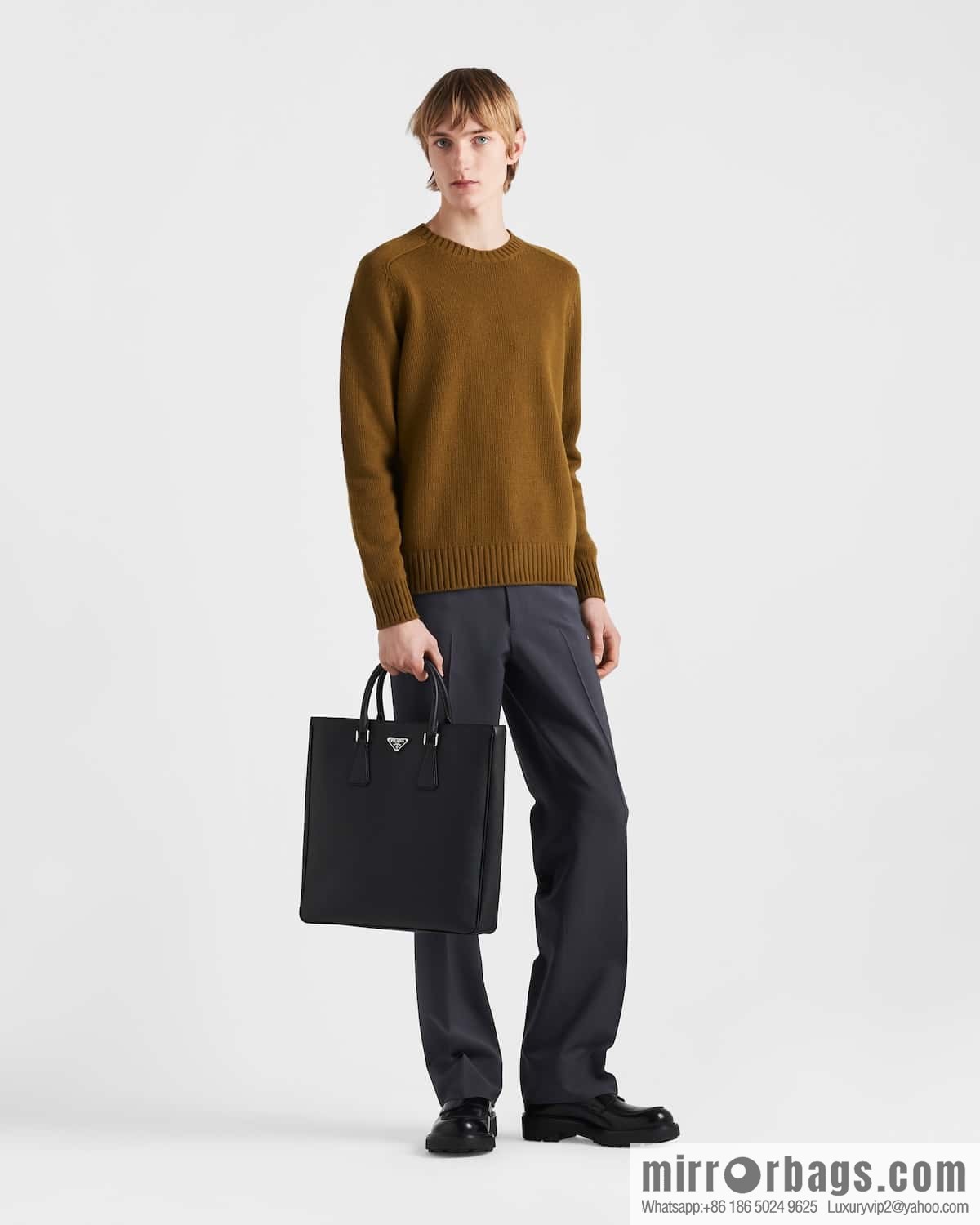 PRADA 🎉 new 🎉 2VG115 men