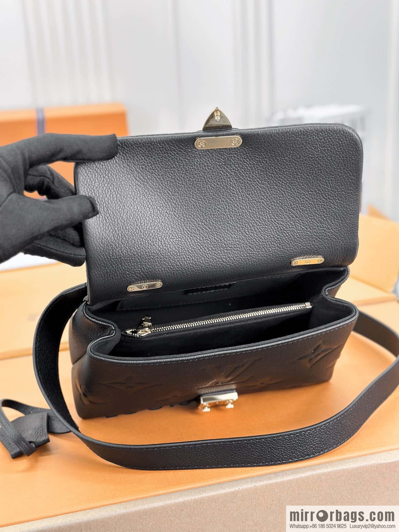 LV M45977 Madeleine BB