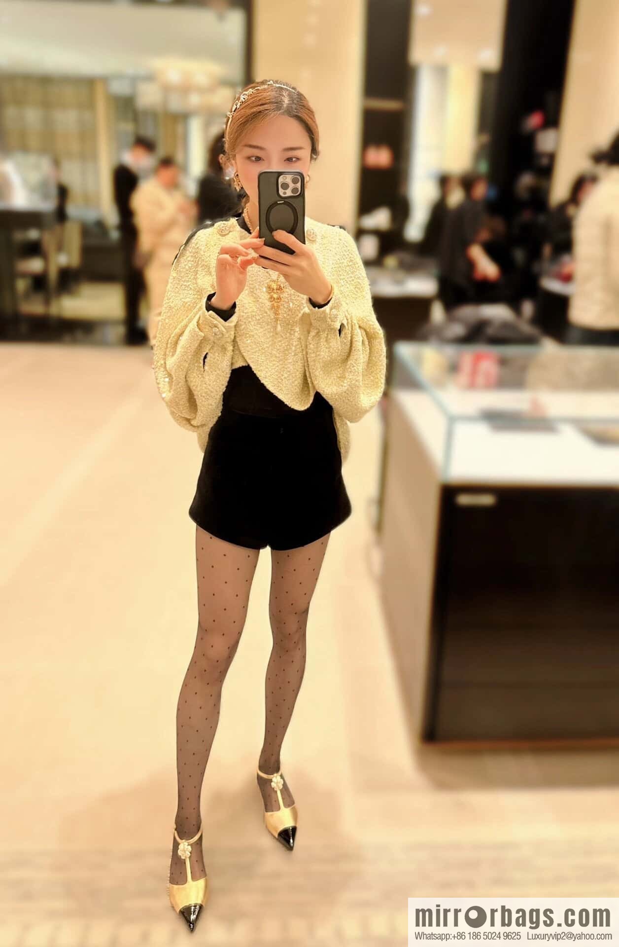 CHANEL Xiaoxiang Early Spring Camellia 🥰 Pointed Wedge Heel Single Shoes