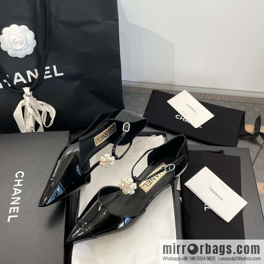 CHANEL Xiaoxiang Early Spring Camellia 🥰 Pointed Wedge Heel Single Shoes