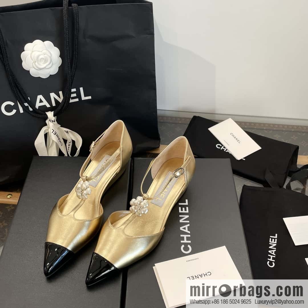 CHANEL Xiaoxiang Early Spring Camellia 🥰 Pointed Wedge Heel Single Shoes