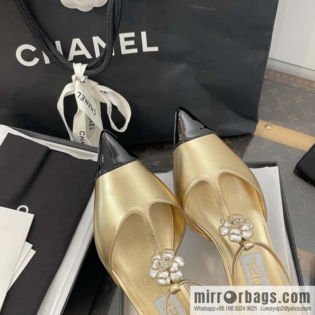 CHANEL Xiaoxiang Early Spring Camellia 🥰 Pointed Wedge Heel Single Shoes