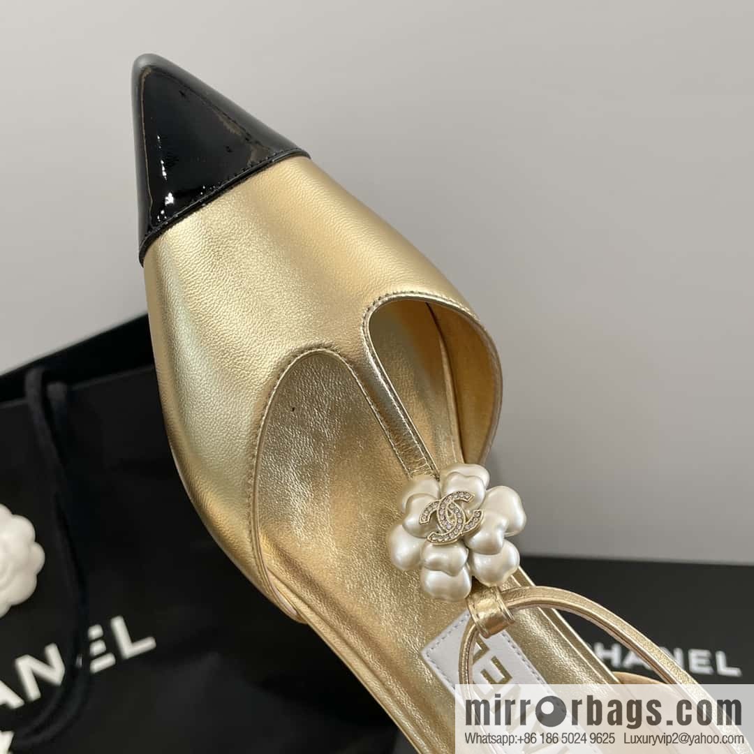CHANEL Xiaoxiang Early Spring Camellia 🥰 Pointed Wedge Heel Single Shoes