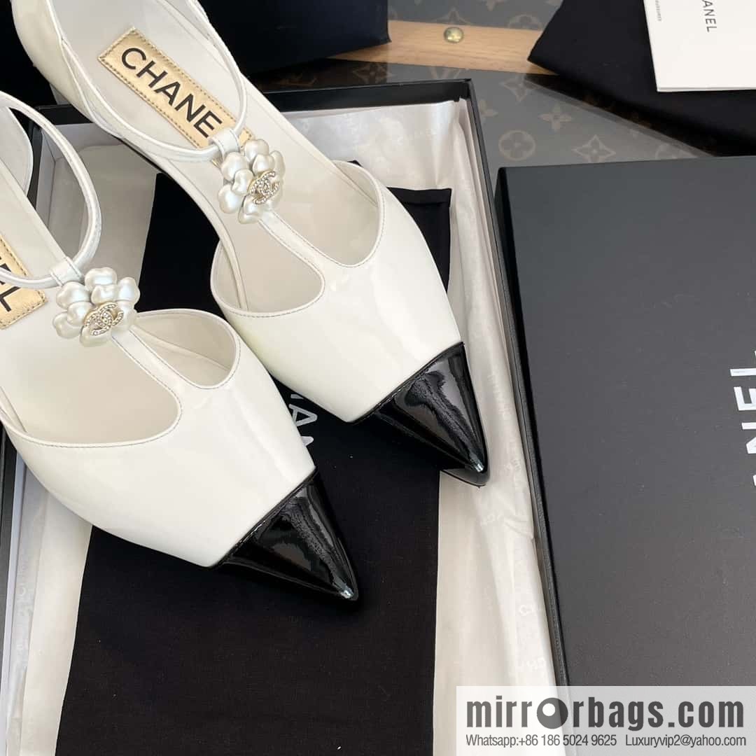 CHANEL Xiaoxiang Early Spring Camellia 🥰 Pointed Wedge Heel Single Shoes