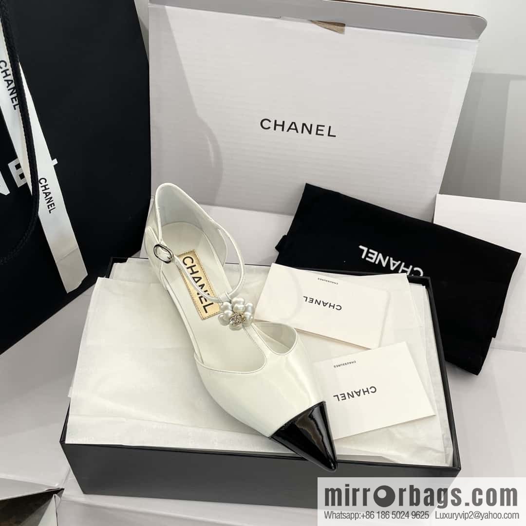 CHANEL Xiaoxiang Early Spring Camellia 🥰 Pointed Wedge Heel Single Shoes