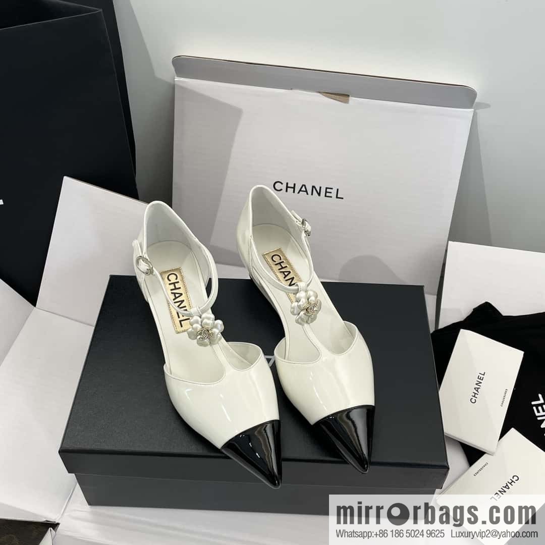CHANEL Xiaoxiang Early Spring Camellia 🥰 Pointed Wedge Heel Single Shoes