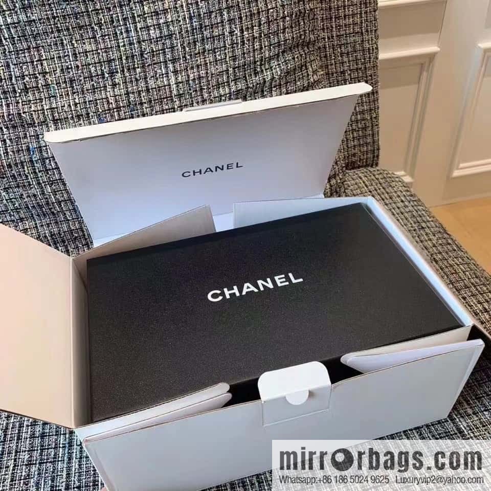 CHANEL Xiaoxiang Early Spring Camellia 🥰 Pointed Wedge Heel Single Shoes